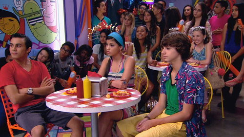 Every Witch Way Season 1 Episode 16 - Lily Frog