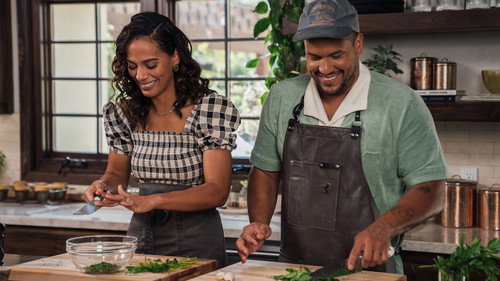 In the Kitchen with Abner and Amanda Season 1 Episode 3 - Osso Buco over Polenta
