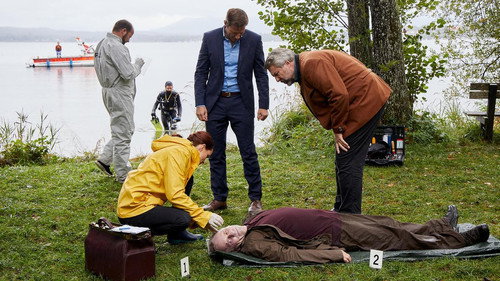 Die Rosenheim-Cops Season 20 Episode 5 - A bankruptcy with profit