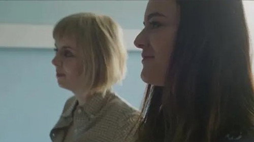 Les Grands Season 3 Episode 1 - Episode 1