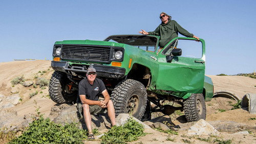 Roadkill Garage Season 8 Episode 8 - Dave's 4x4 K20 Truck Makeover!