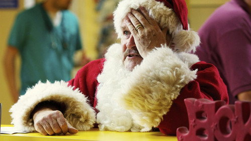 Casualty Season 27 Episode 16 - I Saw Mommy Killing Santa Claus