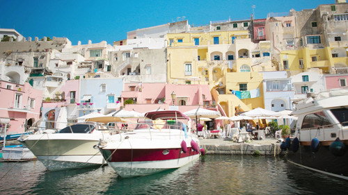 Tucci in Italy Season 2 Episode 1 - Naples & Campania