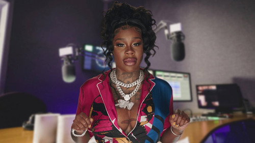 Love & Hip Hop Miami Season 5 Episode 1 - Out With the Gold