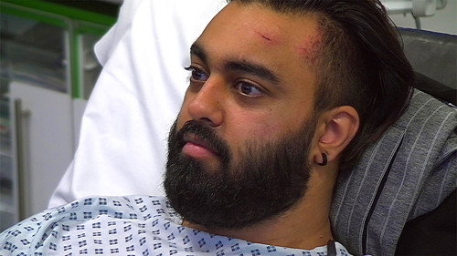 24 Hours in A&E Season 20 Episode 1 - Pressure Point