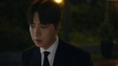 Kkondae Intern Season 1 Episode 17 - The Rice Soup Owner Dies