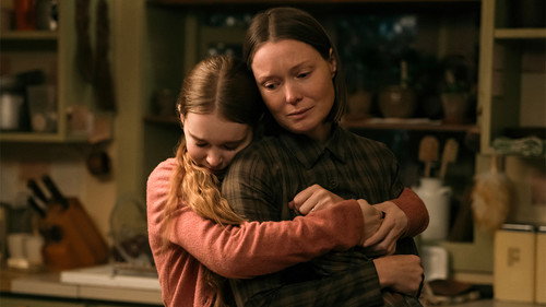 Carrie Season 1 Episode 5 - PHYSICAL EDUCATION