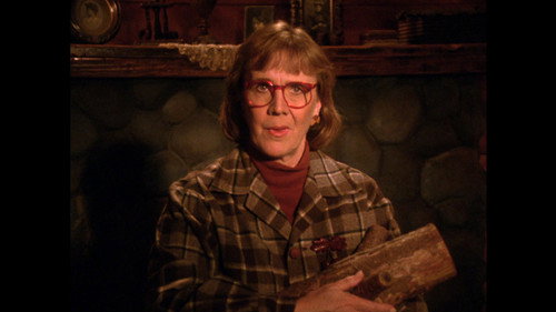 Log Lady Introduction - S02E09 still