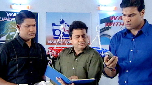 C.I.D. Season 1 Episode 281 - The Case Of The Spitting Cobra - Part 1