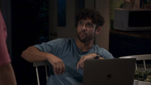 Episode 8500 still