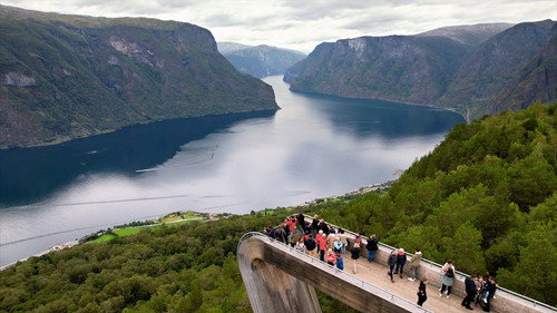 Tech Now Season 2 Episode 5 - Norways Fjords: Can Tourism Go Green