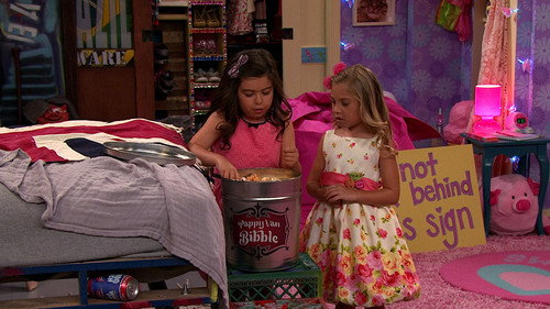 Sam & Cat Season 1 Episode 11 - #RevengeOfTheBritBrats