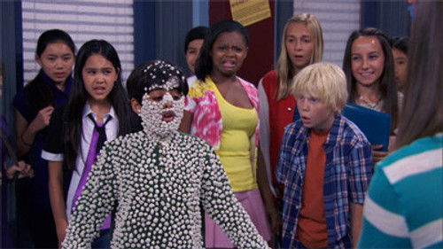 Jessie Season 2 Episode 3 - Make New Friends But Hide the Old