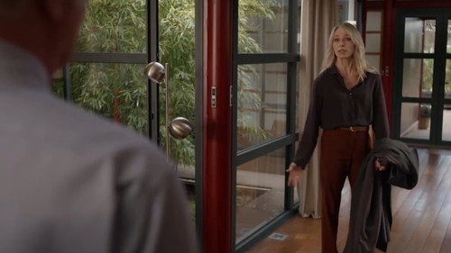 Episode 1643 still