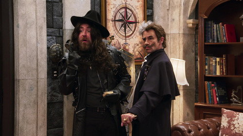 The lodge that never praises still