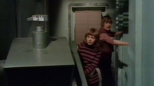 Doctor Who Season 8 Episode 17 - Colony in Space (3)