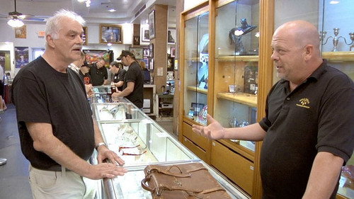 Pawn Stars Season 8 Episode 38 - Open and Shut Case