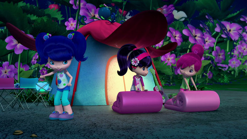 Strawberry Shortcake's Berry Bitty Adventures Season 3 Episode 9 - The Berry Scary Fun Adventure