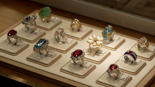 Dive in Tokyo Season 5 Episode 5 - Okachimachi – A Treasure Trove of Craftsmanship