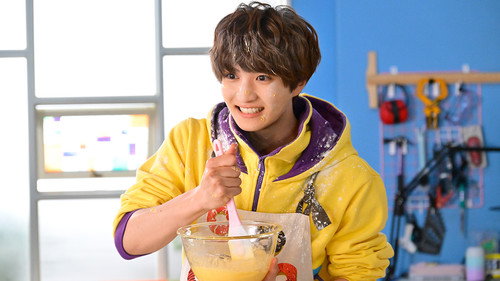 Kamen Rider Season 35 Episode 13 - A Homemade Cake of Promises