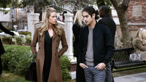 Twisted Season 1 Episode 19 - A Tale of Two Confessions