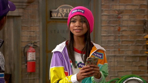 Raven's Home Season 3 Episode 25 - In-Shoe-encer