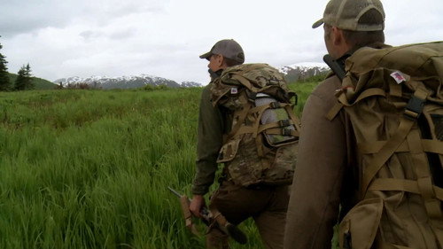 MeatEater Season 4 Episode 18 - Alaska Bear Hunt with Rorke Denver (2)
