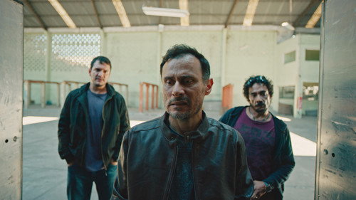 Del Este still