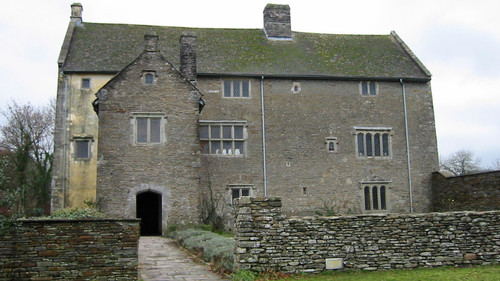 Time Team Season 18 Episode 9 - Mystery of the Manor Moat - Llancaiach Fawr, South Wales