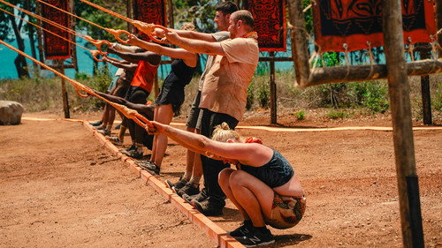 Survivor Season 1 Episode 1 - Episode 1