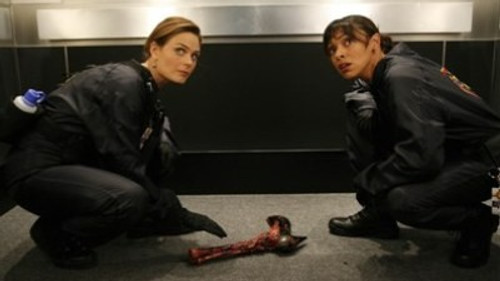 Bones Season 4 Episode 6 - The Crank in the Shaft