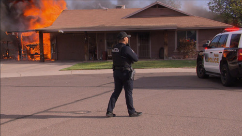 Cops Season 37 Episode 40 - Double Tapped