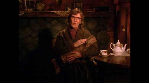 Log Lady Introduction - S02E10 still