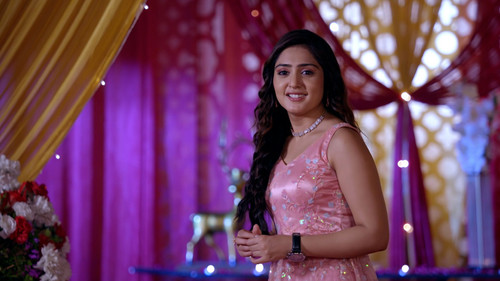 Simone Meets Roohi still