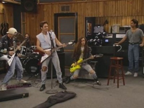 Full House Season 5 Episode 23 - Five's a Crowd