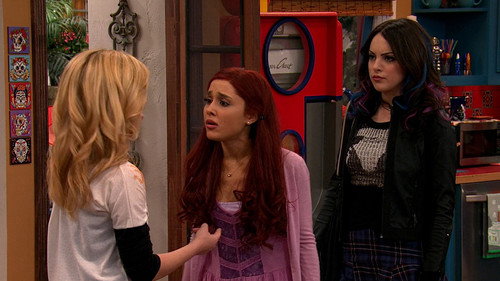 Sam & Cat Season 1 Episode 23 - #TheKillerTunaJump: #Freddie #Jade #Robbie