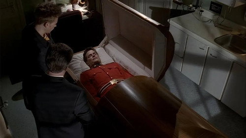 Due South Season 4 Episode 5 - Dead Men Don't Throw Rice