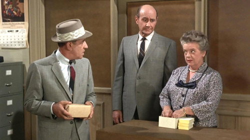 The Andy Griffith Show Season 6 Episode 13 - Aunt Bee Takes a Job