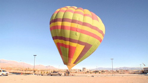 Pawn Stars Season 1 Episode 19 - Hot Air Buffoon