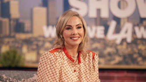 The Kelly Clarkson Show Season 3 Episode 10 - Whitney Cummings, The Property Brothers, Andrea Pitter, Chris Martin, Big Boy