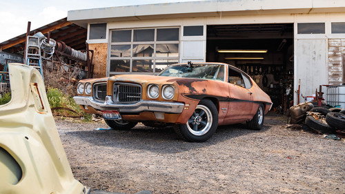 Roadkill Season 8 Episode 10 - Junkyard Rescue T-37 Pontiac!