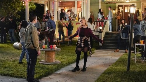 undefined Season 6 Episode 13 - A Frat Party, a Sleepover and the Mother of All Blisters