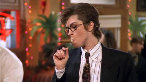 Caroline in the City Season 2 Episode 7 - Caroline and Victor/Victoria