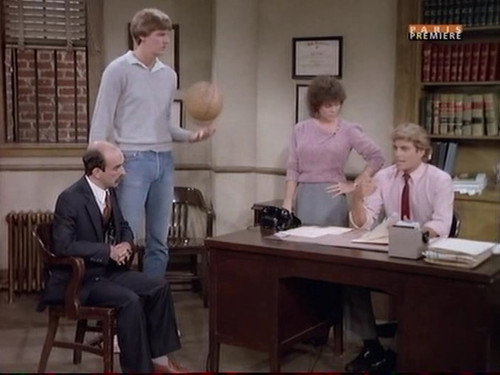Happy Days Season 11 Episode 11 - The People vs. The Fonz