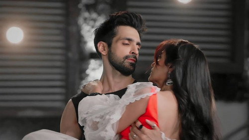 Virat and Amruta come close still