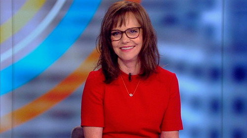 The View Season 22 Episode 11 - Sally Field and Willie Nelson