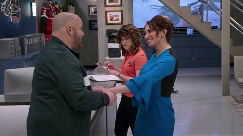 The Crew Season 1 Episode 6 - We're Gonna Be Okay. We're Gonna Be Okay.