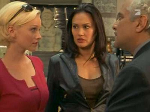 Relic Hunter Season 2 Episode 13 - Out of the Past
