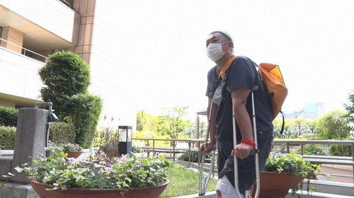 Document 72 Hours Season 14 Episode 21 - At a Hospital Roof Garden