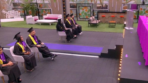La graduación de los famosos still